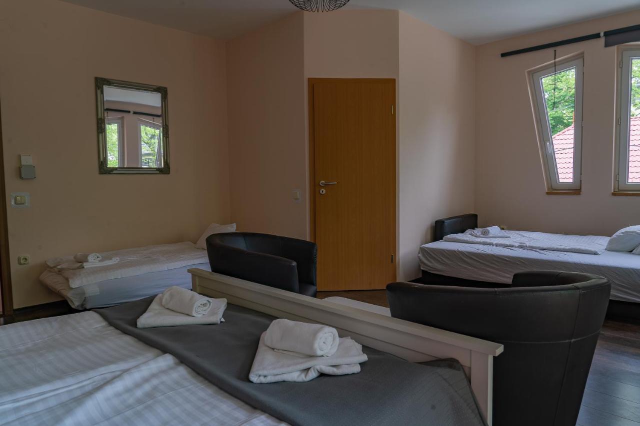Accomo Apartmanház Siófok Exterior foto